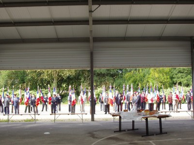 Congrès Départemental UNC 09.09.2007 portes drapeaux salle polyvalente