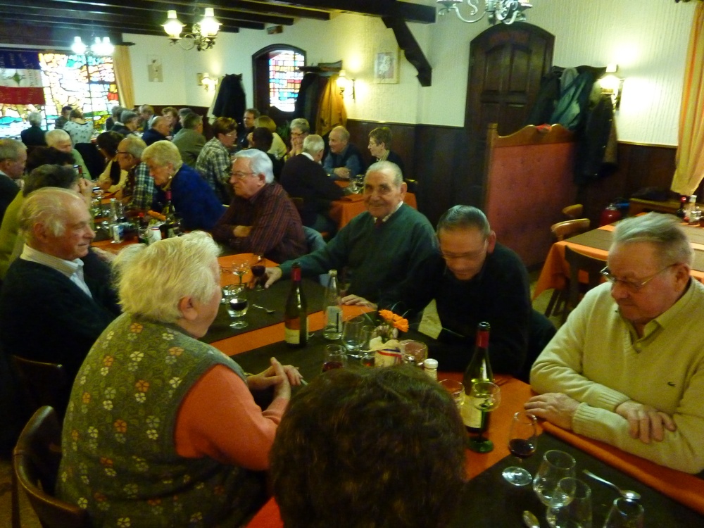 Repas amical 2010 - salle gauche