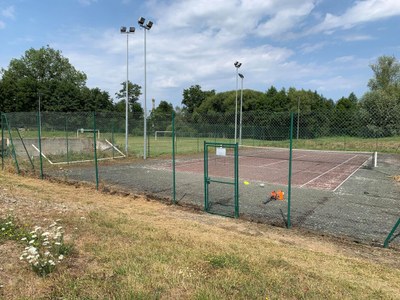 Terrain de tennis