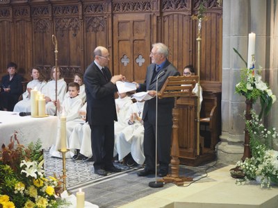 Remise plaquette souvenir