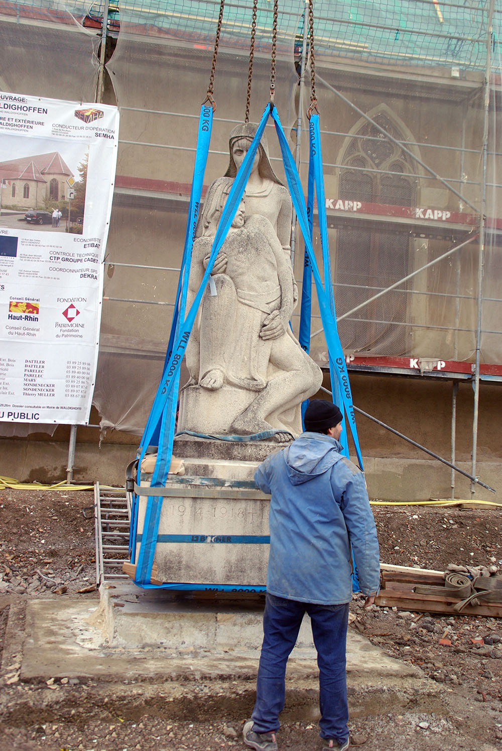 2012/11/08 - Déplacement monument aux morts 1