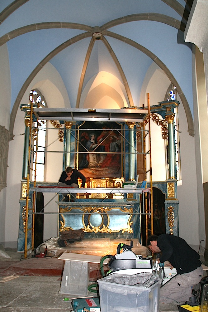 2013/06/27 17h03 - Remontage de l'autel baroque