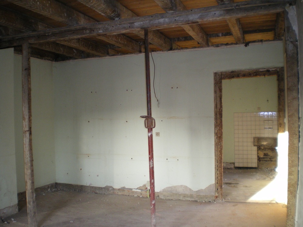 Vers la cuisine au presbytère - 13.03.12.JPG