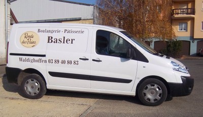La camionnette de la Boulangerie Pâtisserie Basler