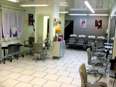 Autre vue du salon de coiffure Idéal'Tiff