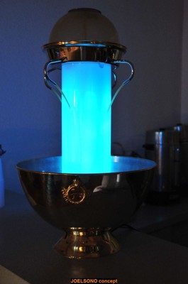 Joël Sono Concept et sa fontaine à cocktail lumineuse