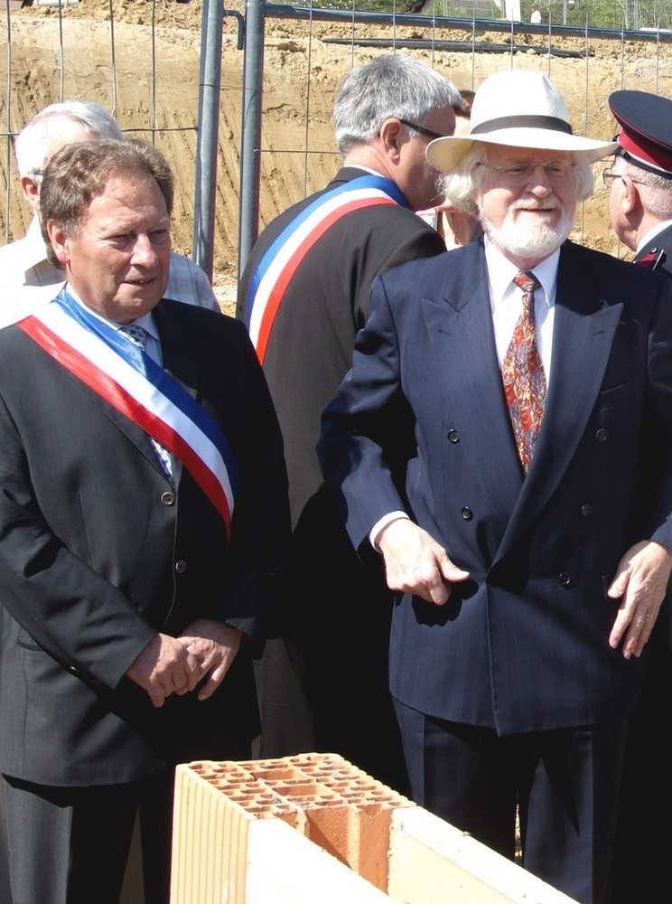 Waldighoffen 1ère pierre - M. Eggenspieler et M. Lang