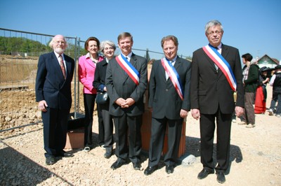 Waldighoffen 1ère pierre - Famille Lang et Elus