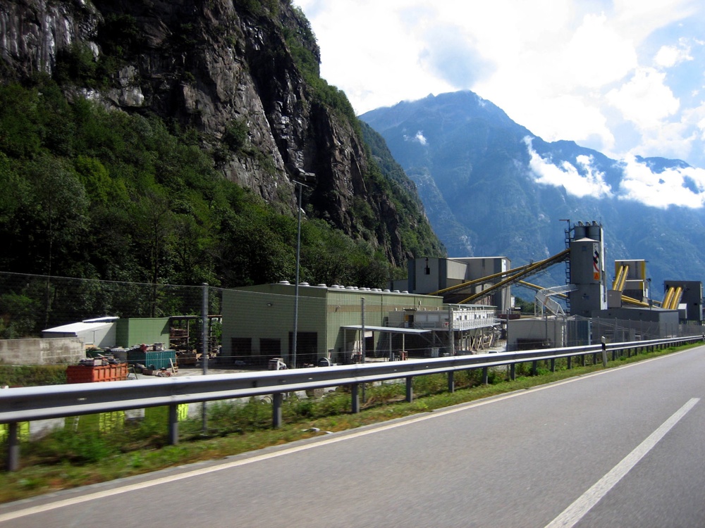 Aménagements au sud du tunnel