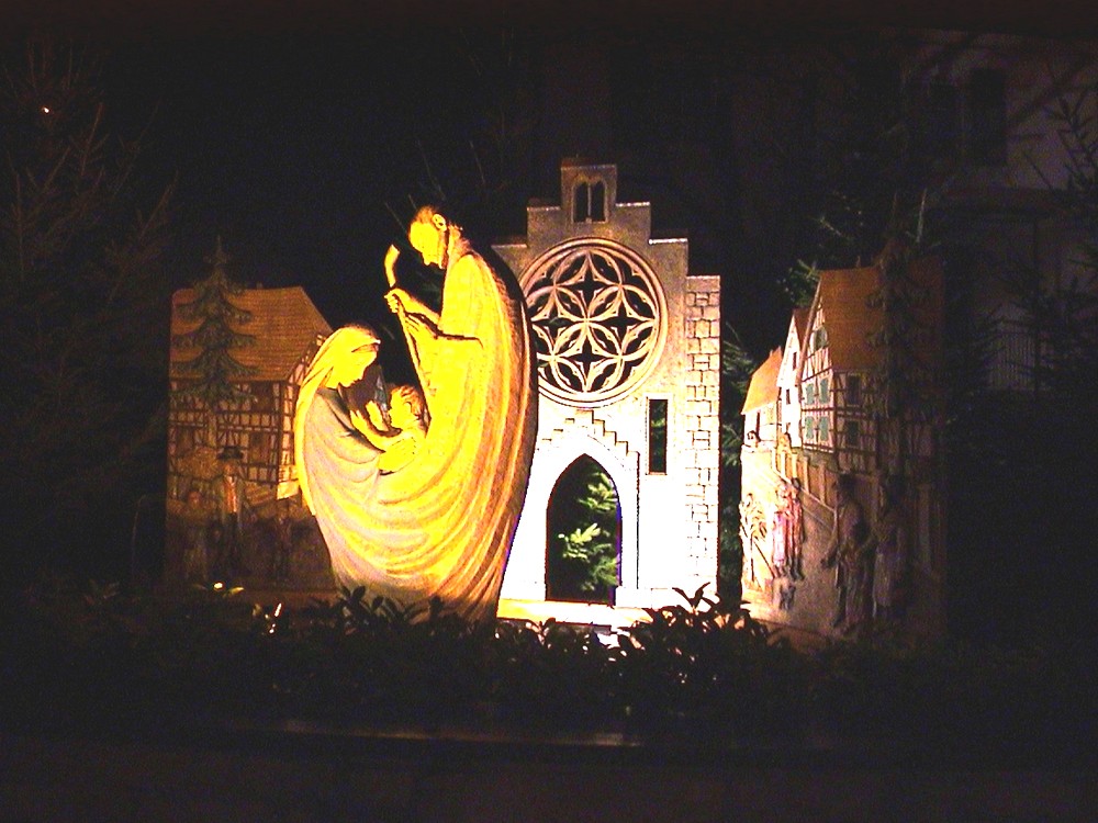 Nuit sur la crèche