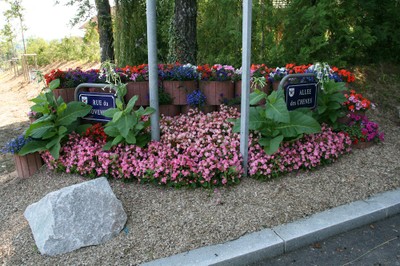 Angle allée des chênes et rue de la République