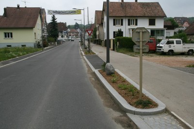 Massifs en enfilade de la rue du 19 novembre